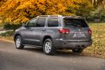 Toyota Sequoia SR5 2017 года